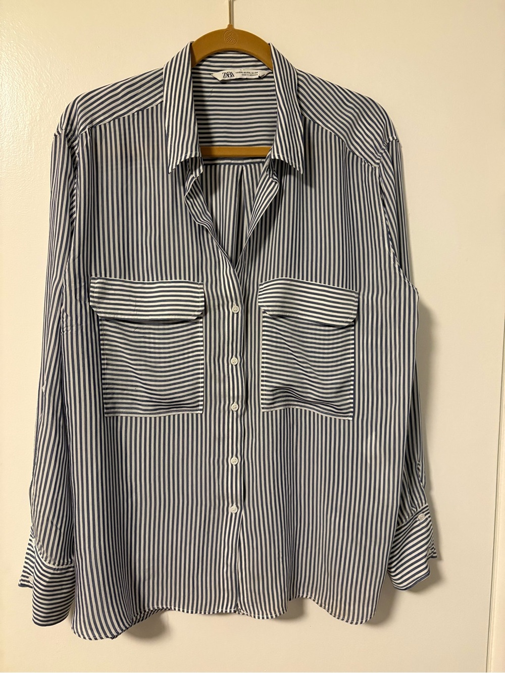 Zara Beautiful Classic Striped Button-Up Blouse shirt with Pockets Navy & White